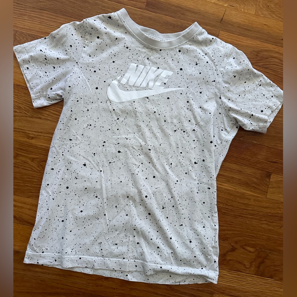 The Nike Tee